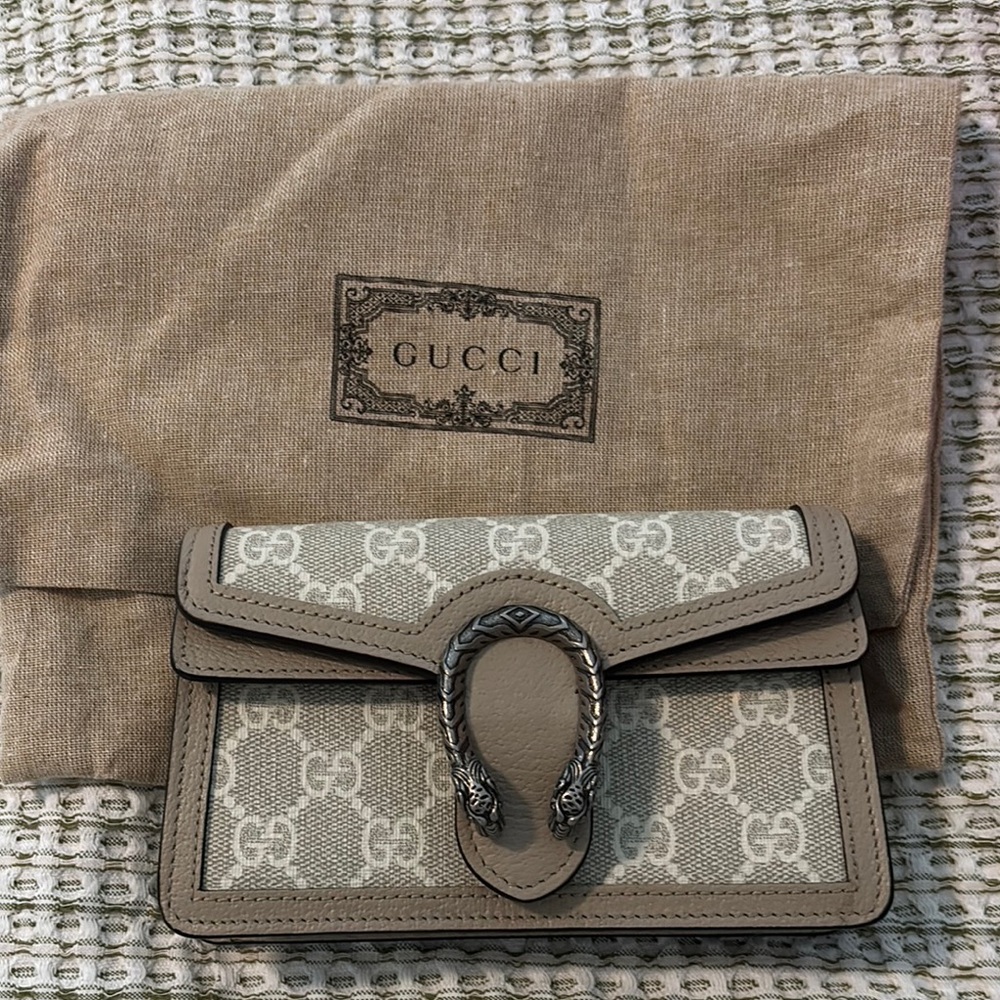 Gucci Cream and Gray Clutch with Iconic Design